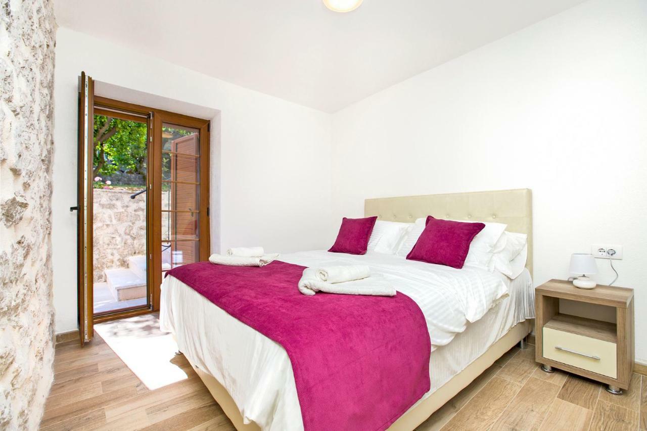 Apartments Mezini 11 Kotor Eksteriør bilde