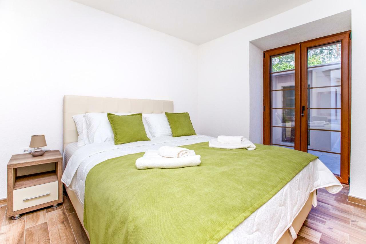 Apartments Mezini 11 Kotor Eksteriør bilde