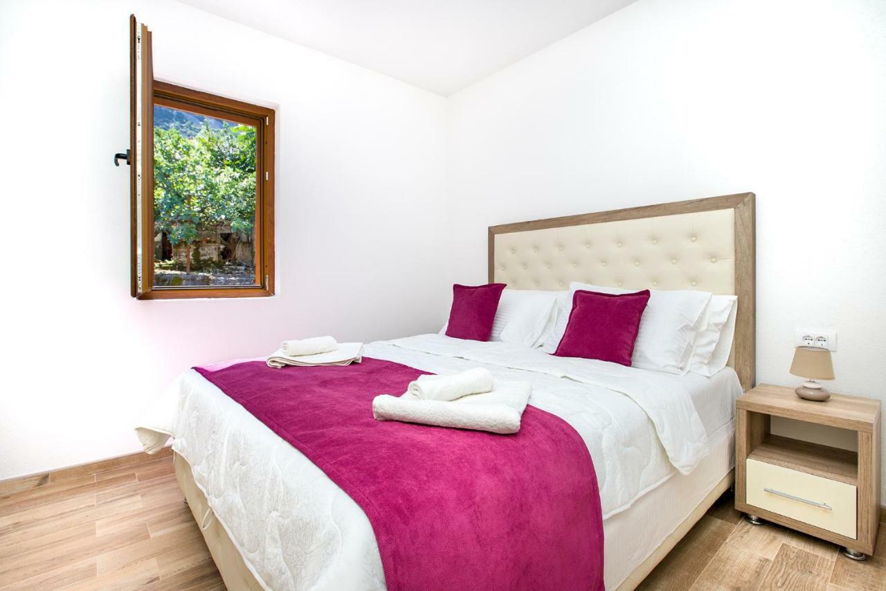 Apartments Mezini 11 Kotor Eksteriør bilde