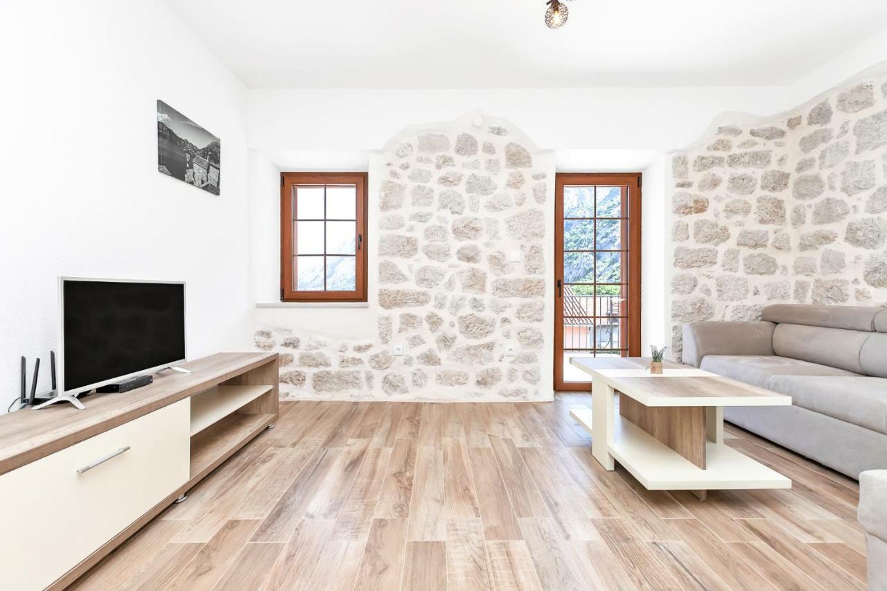 Apartments Mezini 11 Kotor Eksteriør bilde
